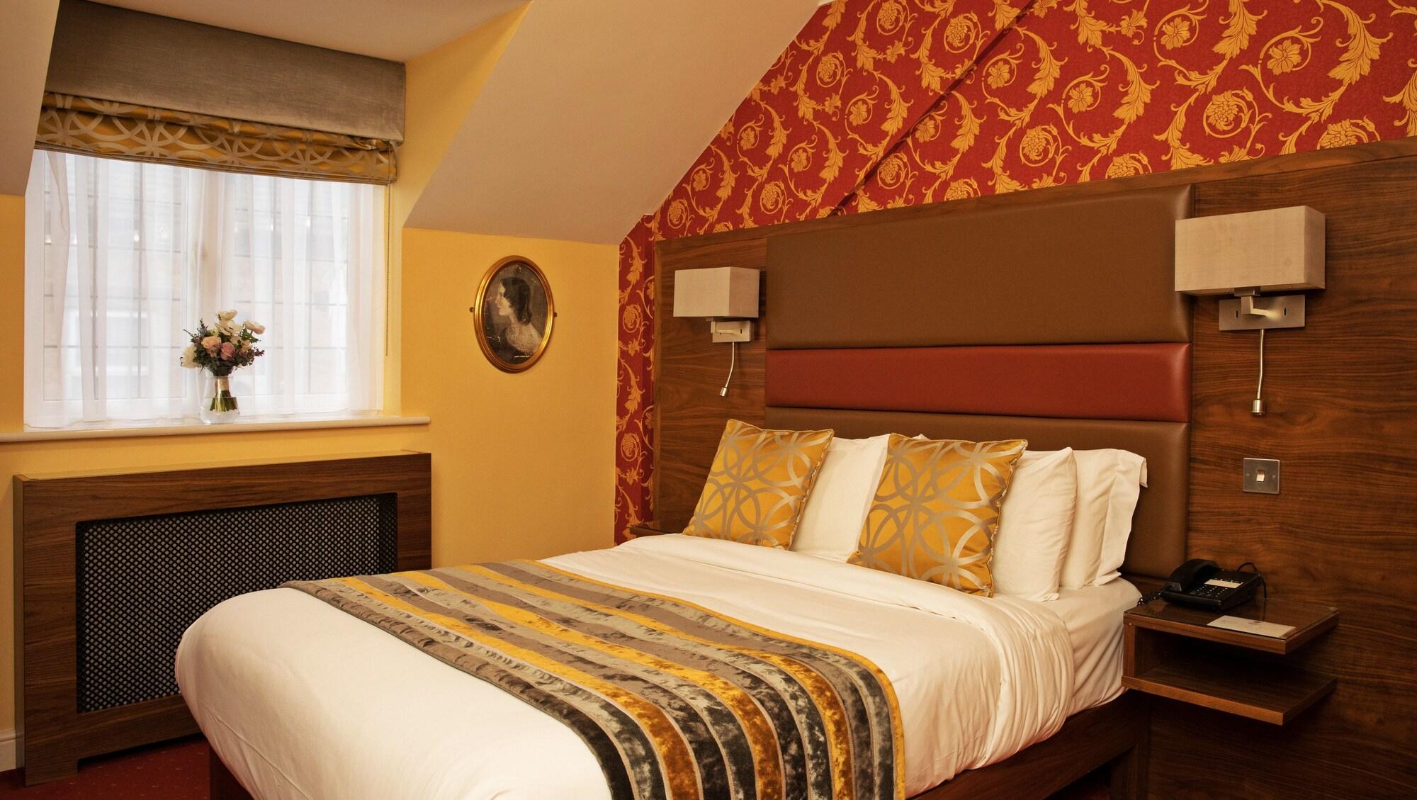 Rogerthorpe Manor Отель 4*