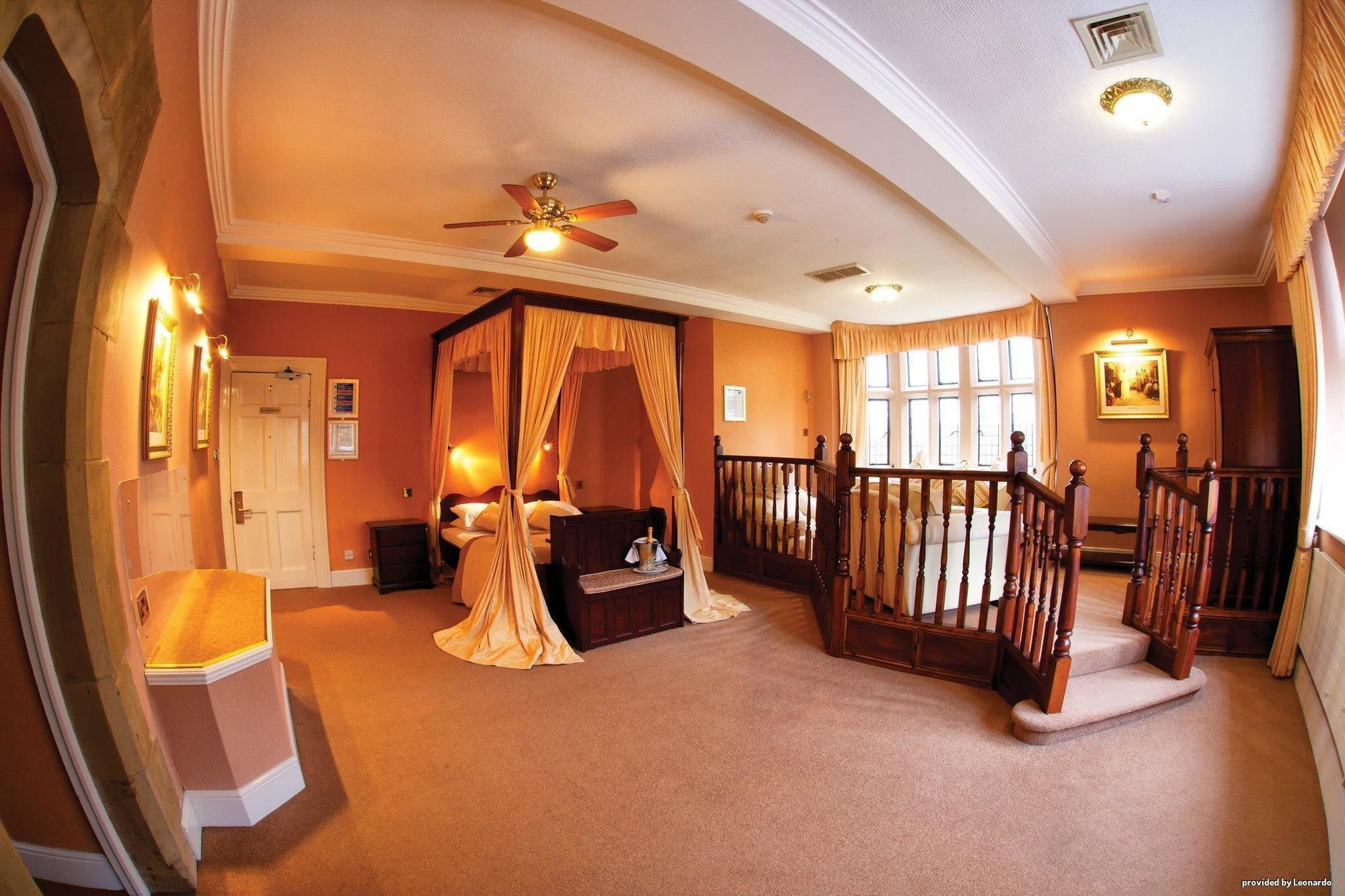 Rogerthorpe Manor 4* Понтефракт