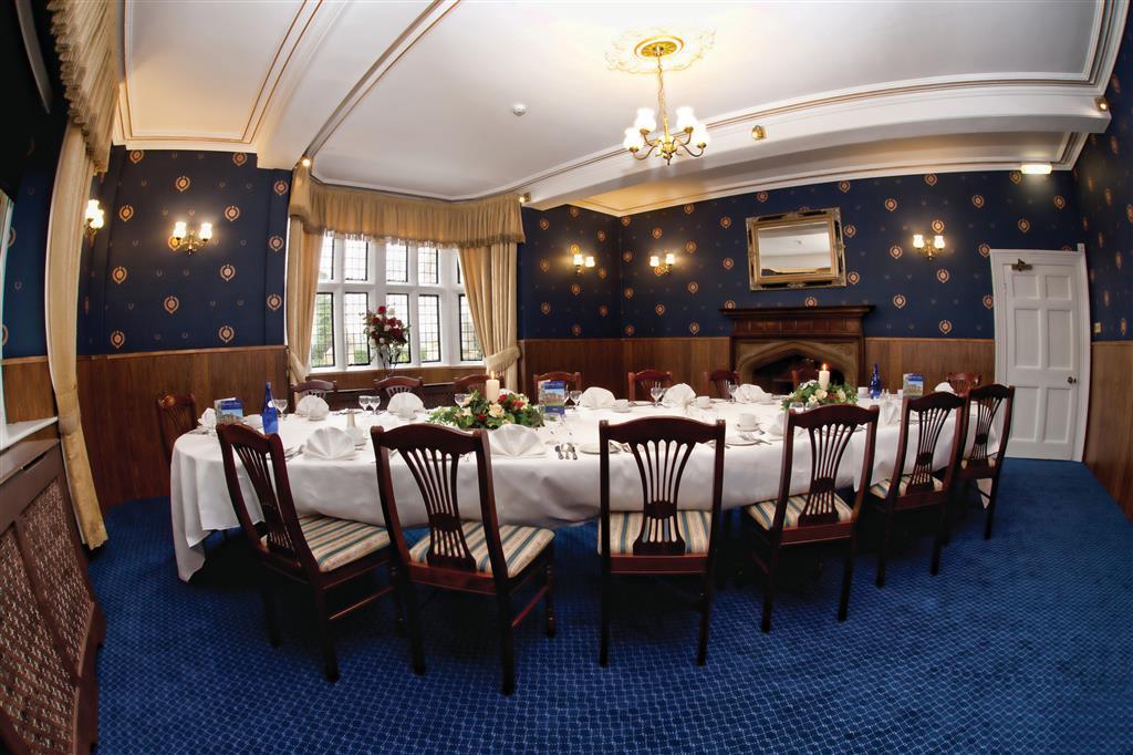 Rogerthorpe Manor Hotel 4*